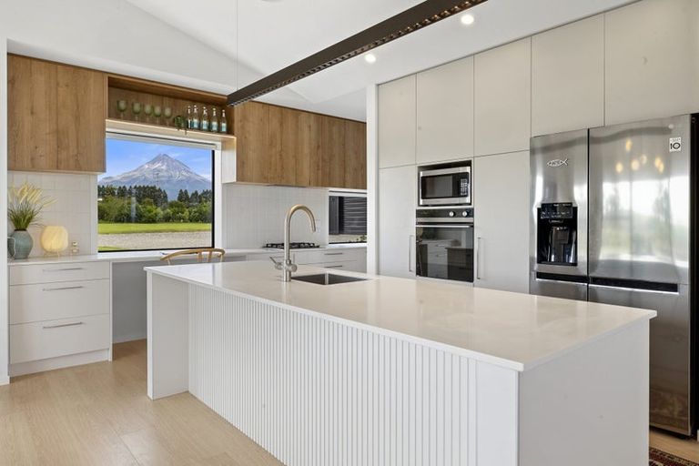 Photo of property in 1506 Egmont Road, Egmont Village, 4386