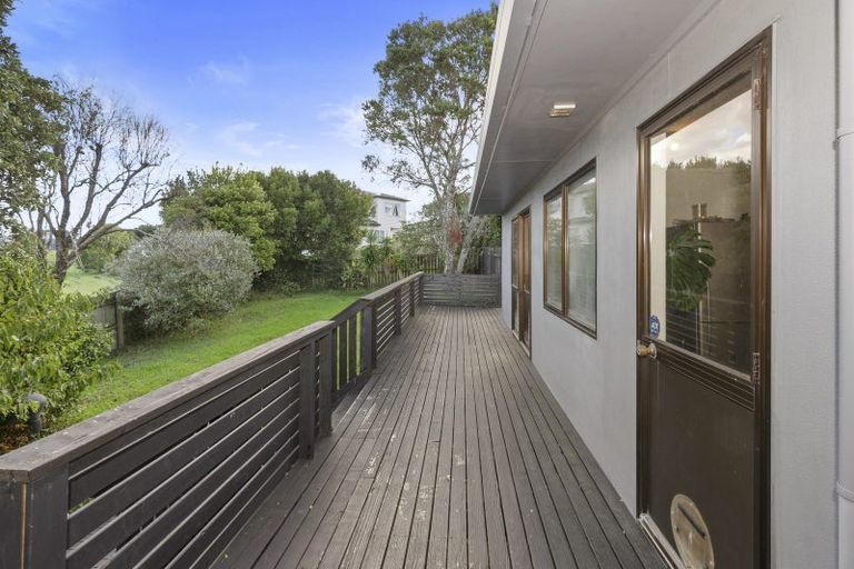 Photo of property in 49 Spinnaker Drive, Te Atatu Peninsula, Auckland, 0610