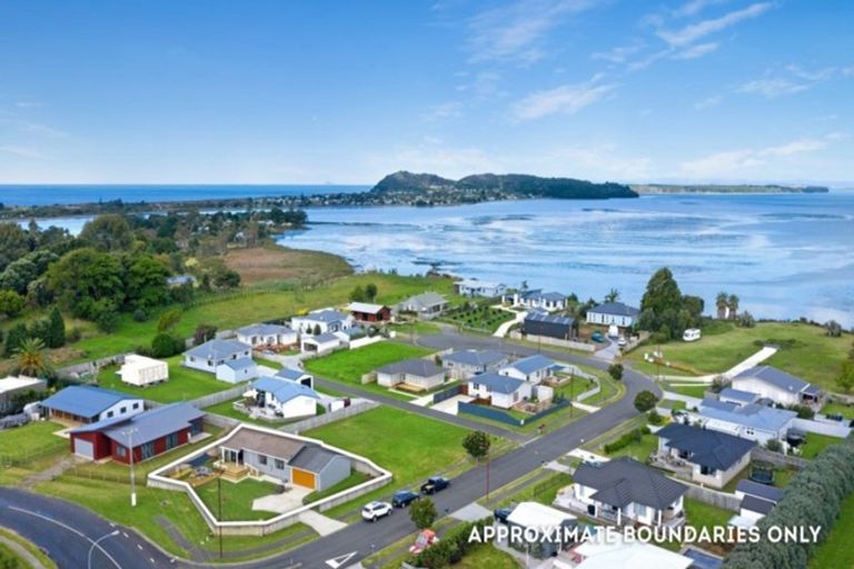 Photo of property in 1 Sandleigh Drive, Athenree, Katikati, 3177