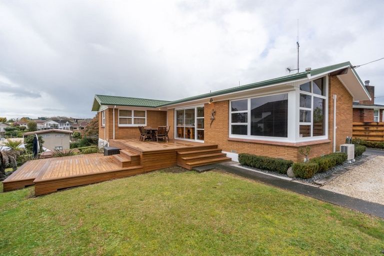 Photo of property in 14 Garden Heights Avenue, Glenview, Hamilton, 3206