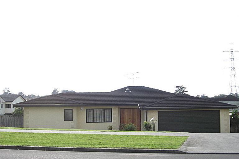 Photo of property in 100 Charles Prevost Drive, The Gardens, Auckland, 2105