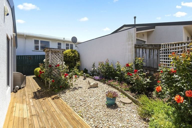 Photo of property in 9b Bay Drive, Titahi Bay, Porirua, 5022