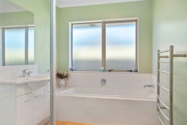 Photo of property in 7 Kumara Street, Pegasus, 7612