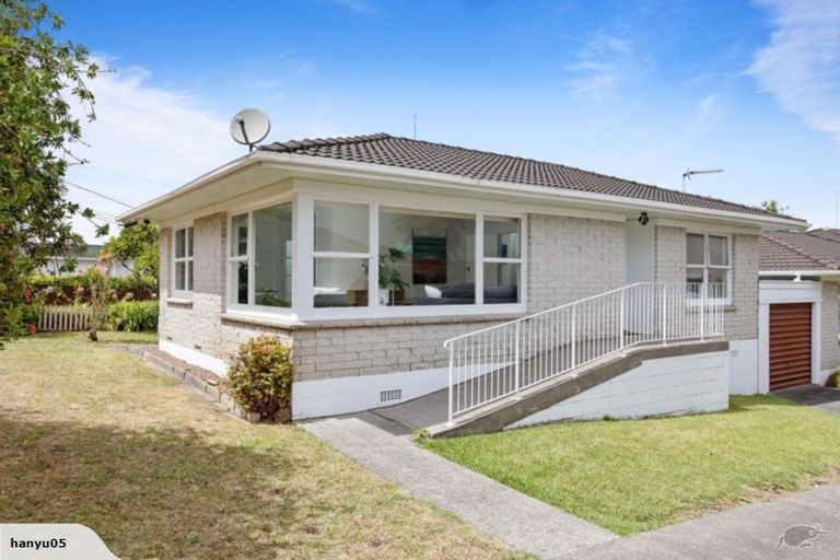 Photo of property in 10a Walter Street, Fairfield, Hamilton, 3214