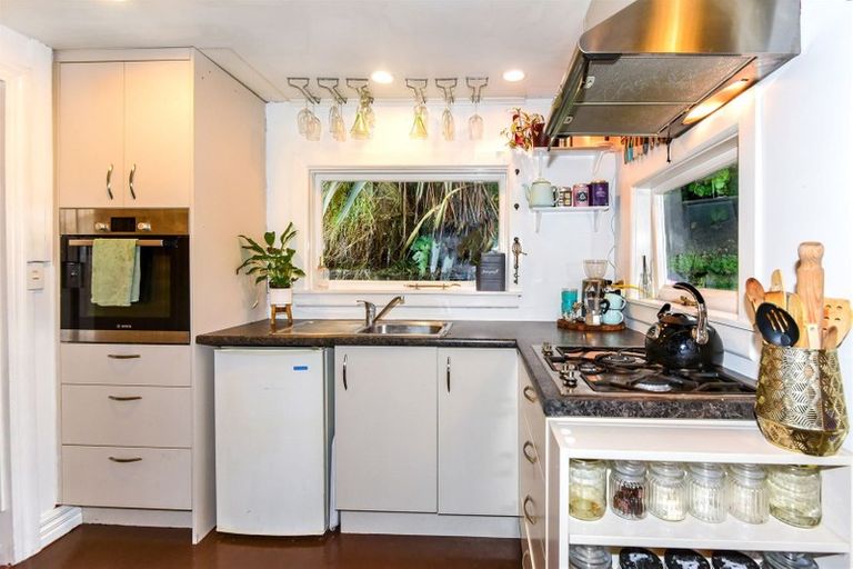 Photo of property in 24 Cunningham Terrace, Lyttelton, 8082