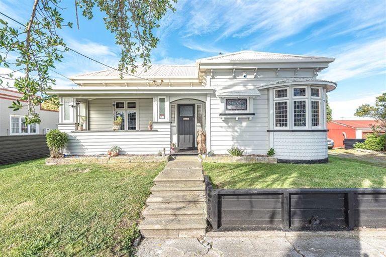 Photo of property in 36 Mosston Road, Castlecliff, Whanganui, 4501