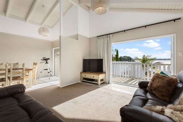 Photo of property in 11 Moana Drive, Tanners Point, Katikati, 3177