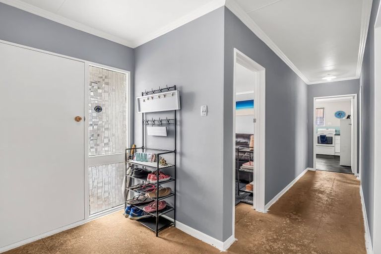 Photo of property in 29 John F Kennedy Drive, Milson, Palmerston North, 4414