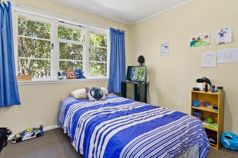 Photo of property in 2 Glenfield Road, Owhata, Rotorua, 3010