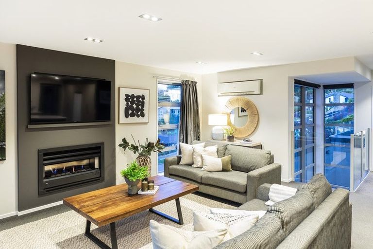 Photo of property in 20 Rushden Rise, Westmorland, Christchurch, 8025