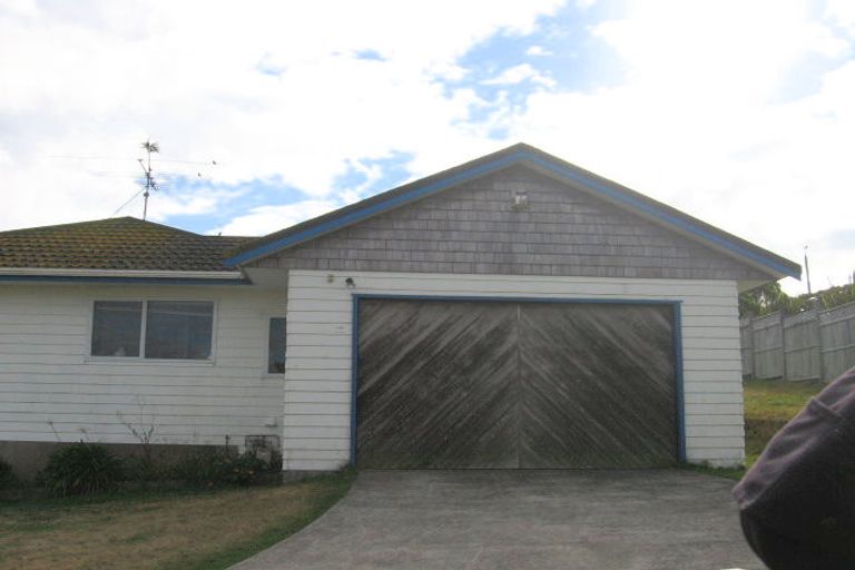 Photo of property in 10 Murchison Street, Island Bay, Wellington, 6023