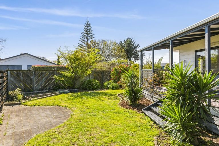 Photo of property in 50 Langdale Avenue, Paraparaumu, 5032