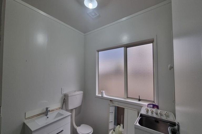 Photo of property in 2/181 Marine Parade, Mount Maunganui, 3116