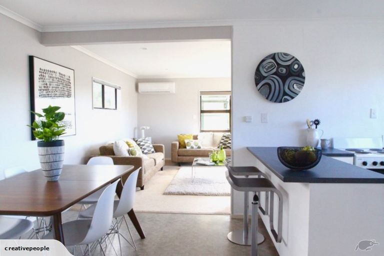 Photo of property in 42 Elliston Crescent, Stanmore Bay, Whangaparaoa, 0932