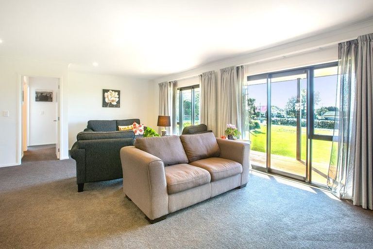 Photo of property in 2630 Awhitu Road, Awhitu, Waiuku, 2684