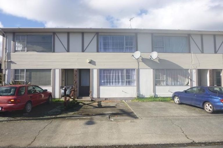 Photo of property in 2/66 Richmond Street, Petone, Lower Hutt, 5012