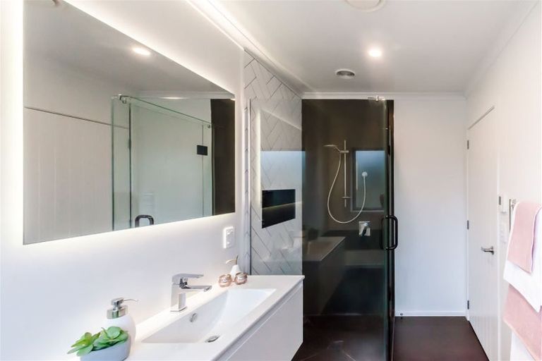 Photo of property in 1 Gardner Place, Otaki, 5512