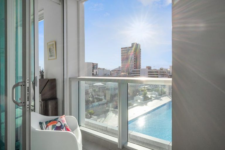 Photo of property in Sentinel Apartments, 501/3 Northcroft Street, Takapuna, Auckland, 0622