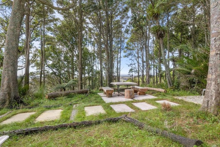 Photo of property in 340 Cames Road, Mangawhai, 0975