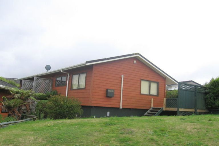 Photo of property in 115 Mark Avenue, Grenada Village, Wellington, 6037