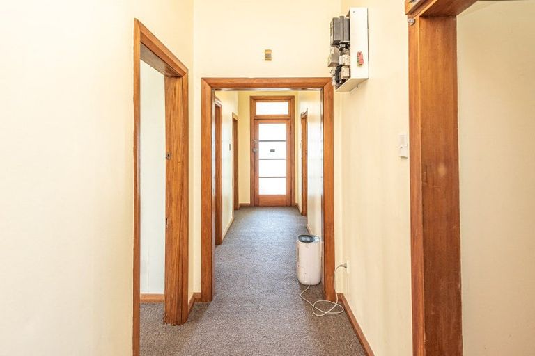 Photo of property in 1 Parkes Avenue, Saint Johns Hill, Whanganui, 4501