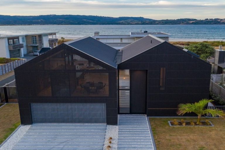 Photo of property in 57 Taumata Road, Omaha, 0986