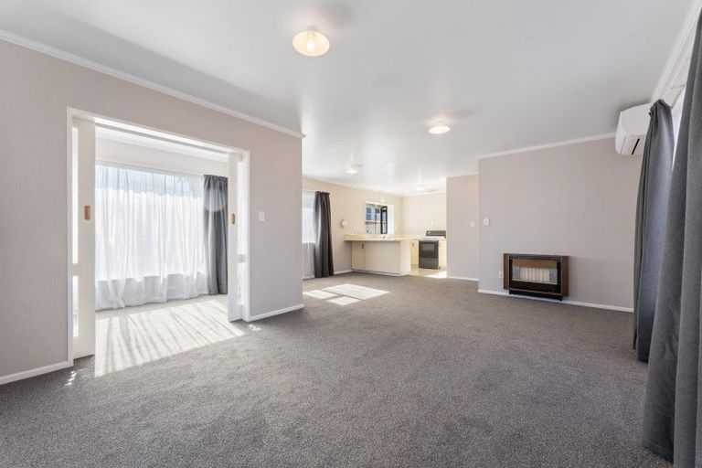 Photo of property in 128 Winchester Street, Levin, 5510