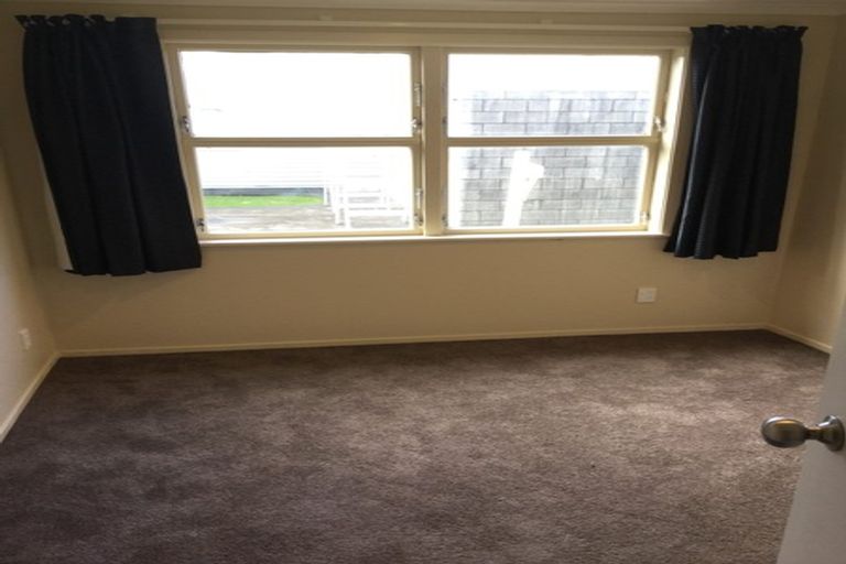 Photo of property in 72 Oxford Street, Tawa, Wellington, 5028