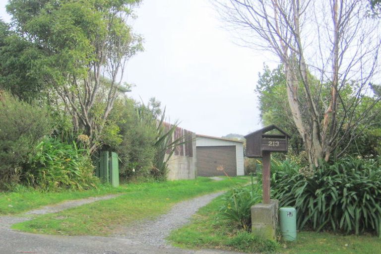 Photo of property in 213 Staithes Drive South, Whitby, Porirua, 5024