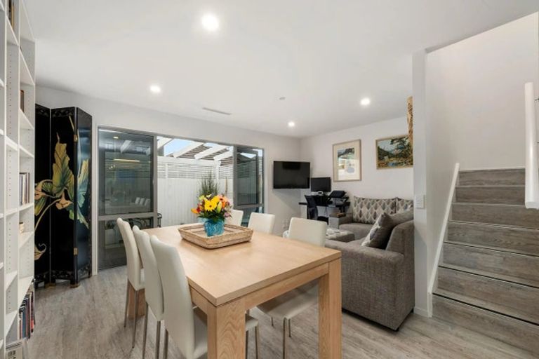 Photo of property in 2/220 Salisbury Street, Christchurch Central, Christchurch, 8013
