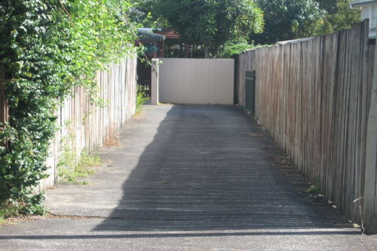 Photo of property in 1/18 Brook Street, Milford, Auckland, 0620