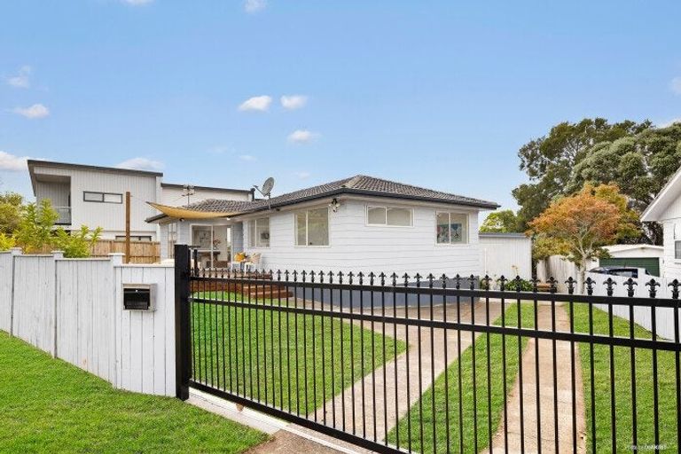 Photo of property in 207 Gills Road, Half Moon Bay, Auckland, 2014