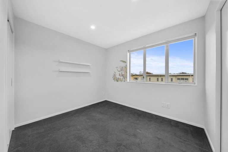 Photo of property in 15/11 Ray Small Drive, Papakura, 2110