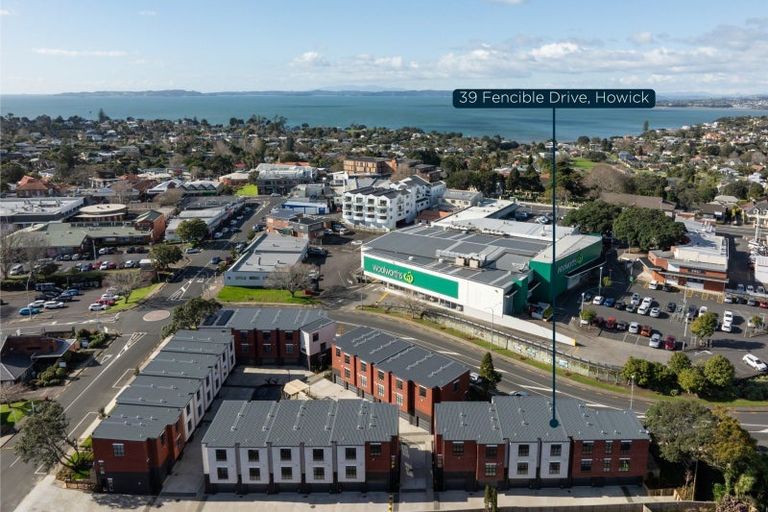 Photo of property in 38b Moore Street, Howick, Auckland, 2014