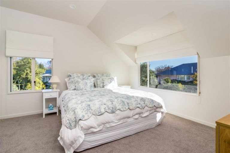 Photo of property in 2/89 Waimairi Road, Upper Riccarton, Christchurch, 8041