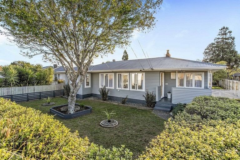 Photo of property in 1/15 Elizabeth Street, Papakura, 2110