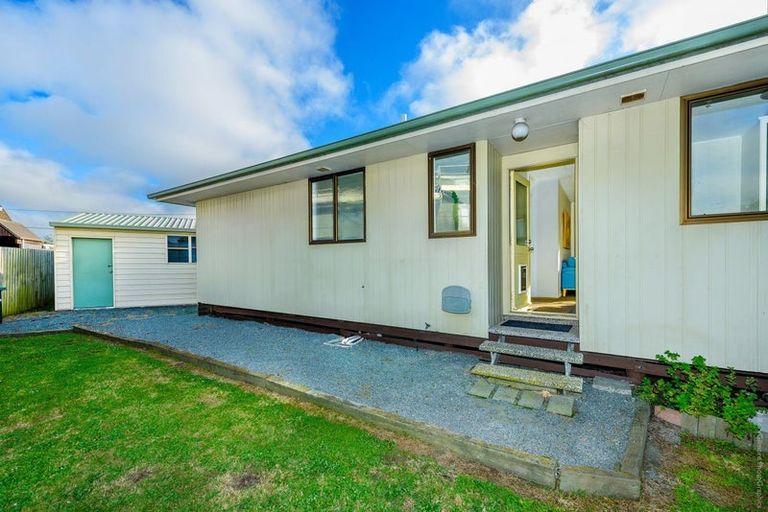 Photo of property in 2/15 Seymour Street, Hornby, Christchurch, 8042