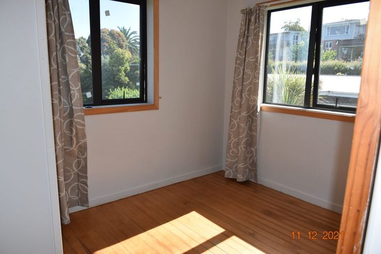 Photo of property in 5 Monarch Avenue, Hillcrest, Auckland, 0627