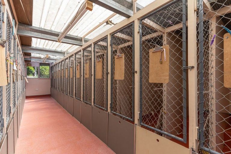 Photo of property in 2c Kaitoke Loop Road, Kaitoke, Upper Hutt, 5018