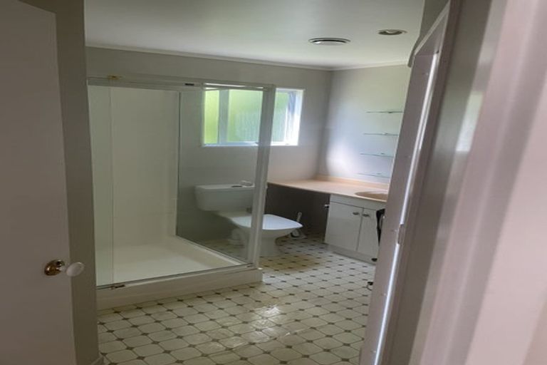 Photo of property in 5 Erskine Close, Island Bay, Wellington, 6023