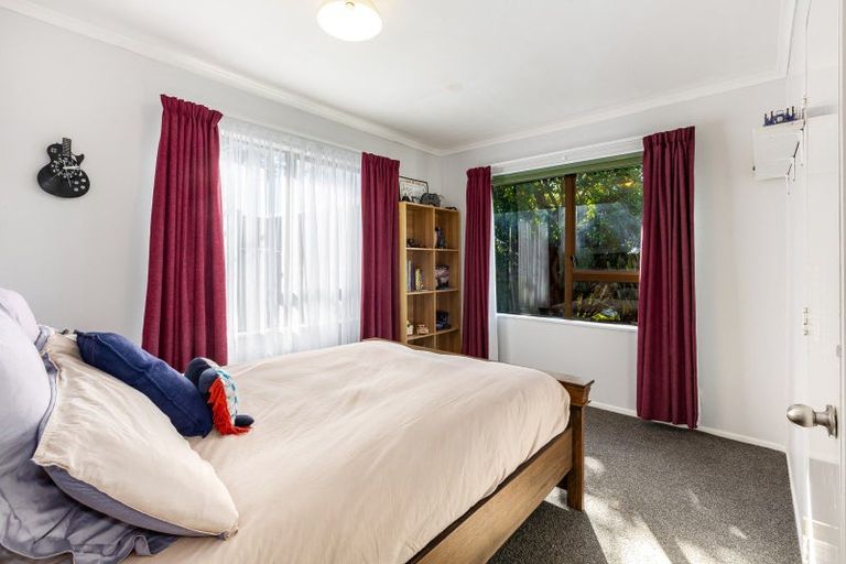 Photo of property in 23 James Cook Drive, Whitby, Porirua, 5024