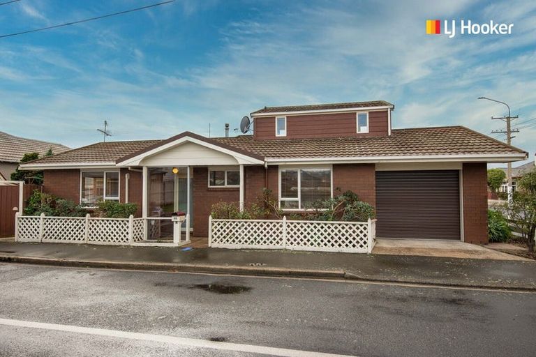 Photo of property in 86 Bay View Road, South Dunedin, Dunedin, 9012