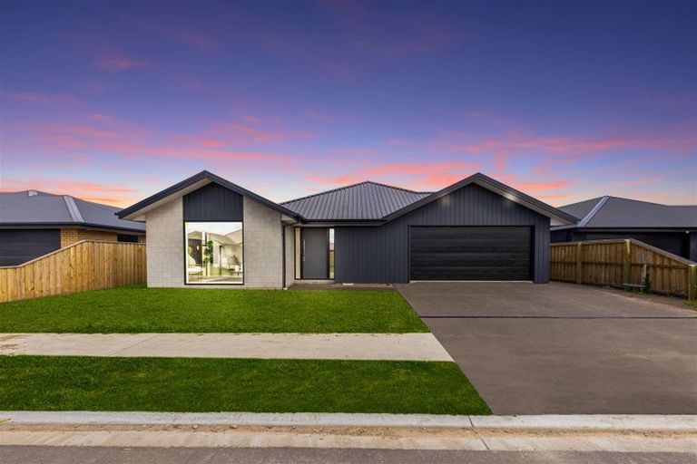 Photo of property in 11 Hayshed Street, Rolleston, 7614