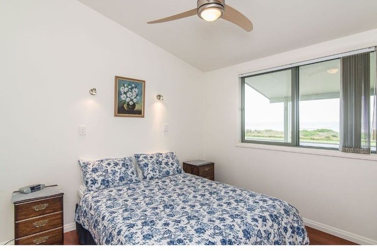 Photo of property in 110 Marine Parade, Otaki Beach, Otaki, 5512