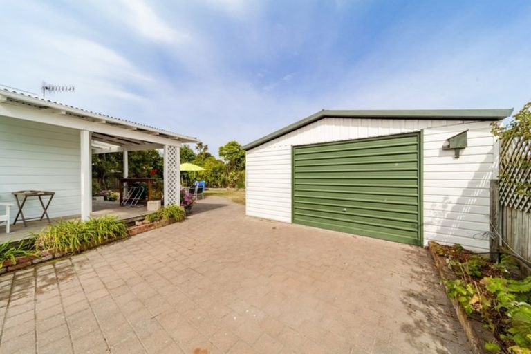 Photo of property in 74 Shrimpton Road, Haumoana, 4102