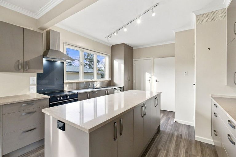 Photo of property in 36 Ongo Road, Hunterville, 4730