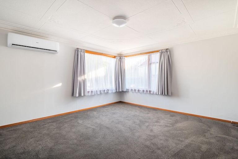 Photo of property in 11 Pencarrow Street, Caversham, Dunedin, 9012