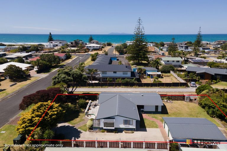 Photo of property in 28 Snell Crescent, Waihi Beach, 3611