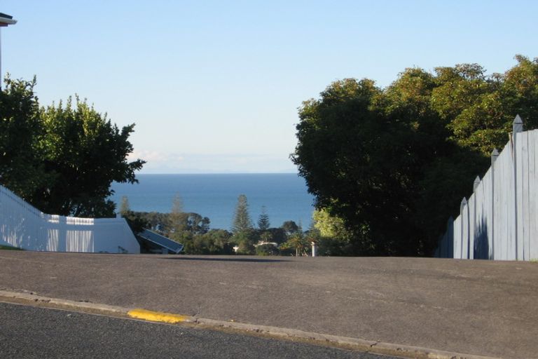 Photo of property in 69 West Hoe Heights, Orewa, 0931