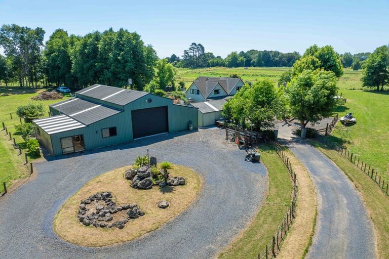 Photo of property in 330 Gun Club Road, Pukekohe, 2676